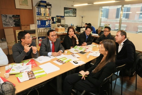 Trương Ngọc Ánh, Kim Lý gặp chủ tịch hãng thời trang nổi tiếng Gattinoni